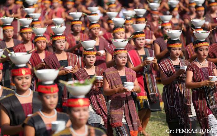 Festival Danau Toba Tampilkan Kolaborasi Budaya Nusantara